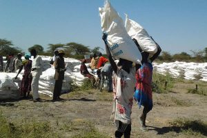People in conflict-affected areas collect food from WFP. Photo credit - AfricaNews
